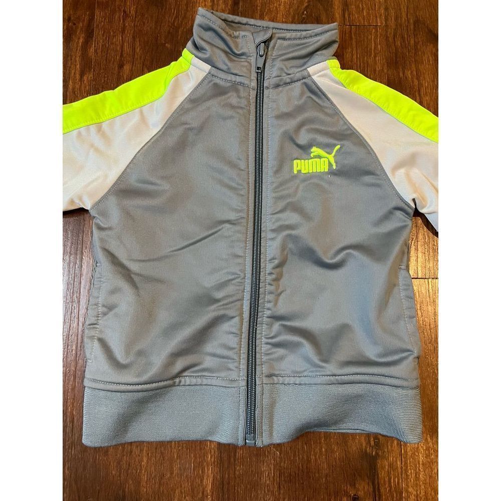 Puma zip up size 3T